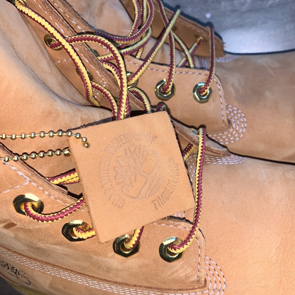 Authentic Timberland Boots - Picture 2 of 9
